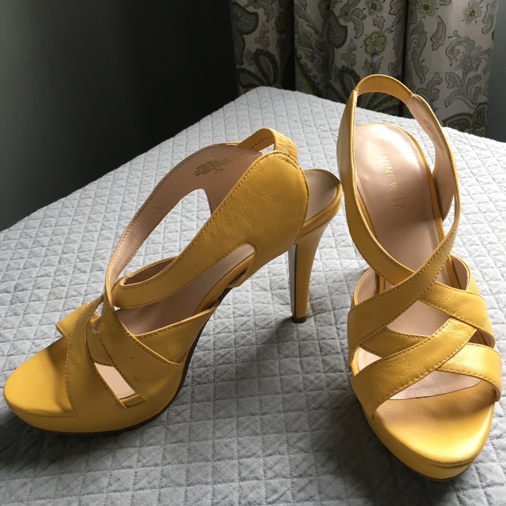 Nine West Mustard Yellow Sandals